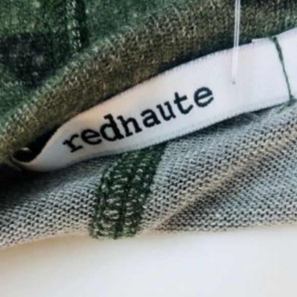 Red Haute Green Camo Print Henley Top - Picture 4 of 5